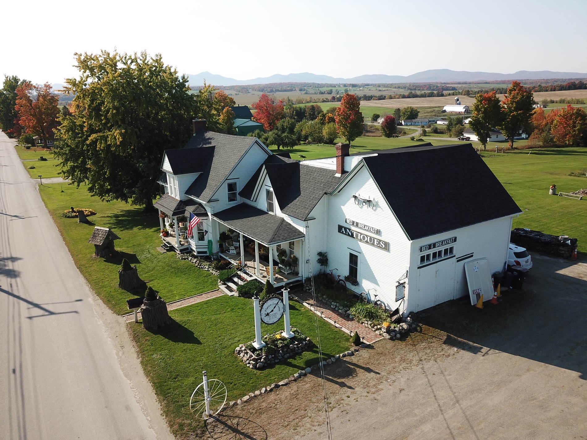 description of photo